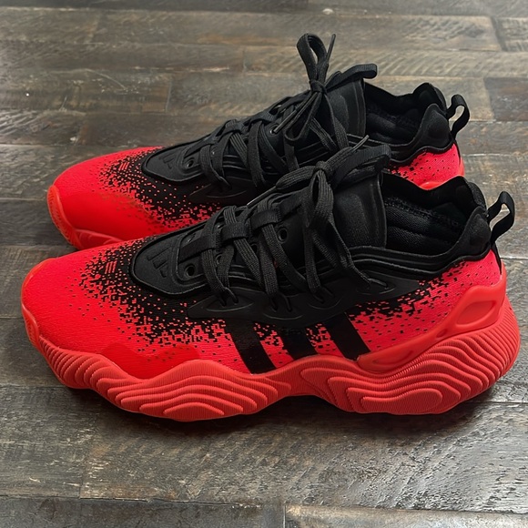 Adidas Trae Young 3 Basketball Shoes 9 - Picture 4 of 6